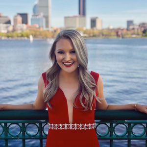 Meet your Posher, Alexis